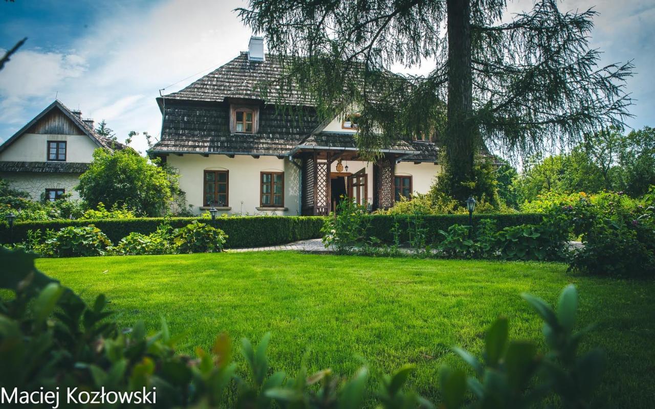 Folwark Walencja Hotel คาชิเมียร์ซ ดอลนี ภายนอก รูปภาพ