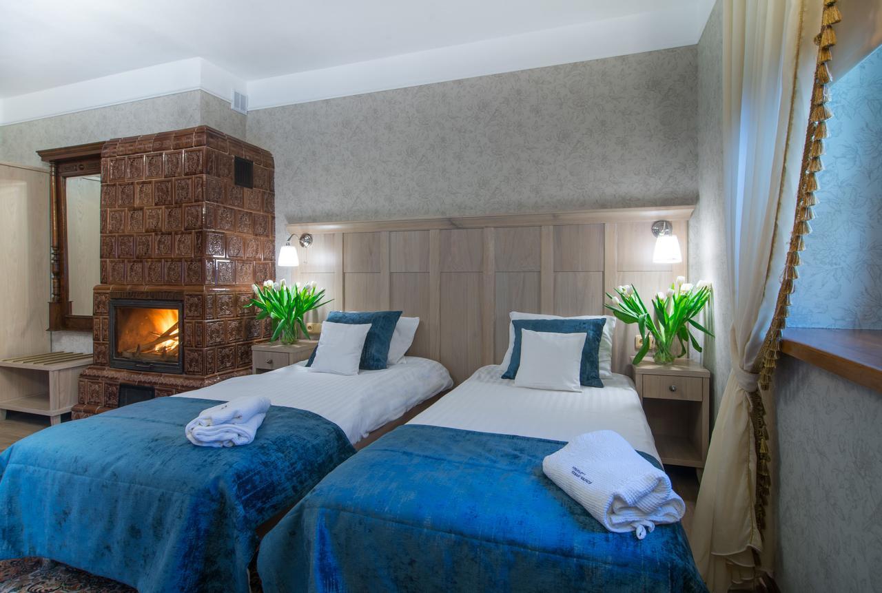 Folwark Walencja Hotel คาชิเมียร์ซ ดอลนี ภายนอก รูปภาพ